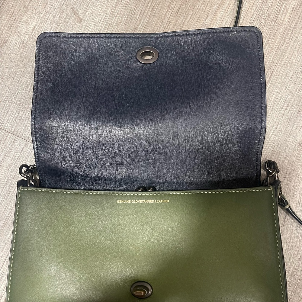 Authentic Coach 1941 Dinky Green Leather Crossbody Bag - Picture 3 of 8